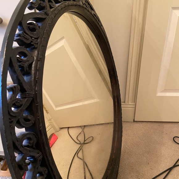 Round Mirror Black - Picture 6 of 6